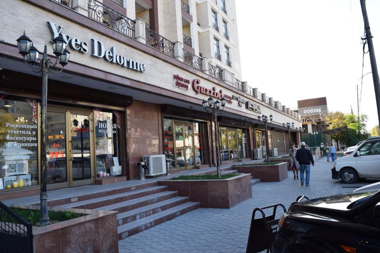 Bishkek Sunny Apartment In The Center Exterior photo